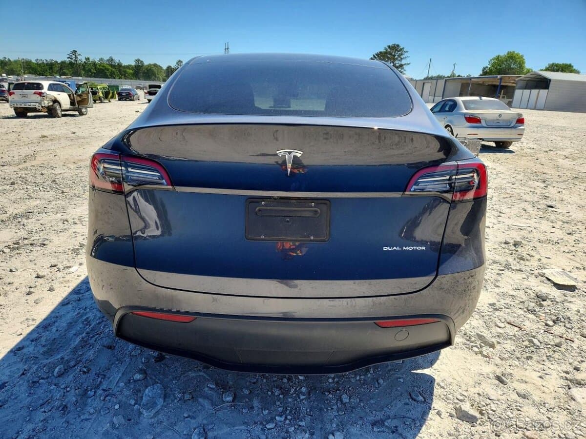 2024 Tesla MODEL Y - 6