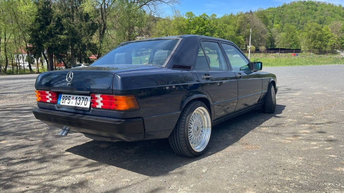 1988 Mercedes-Benz 190 - 6
