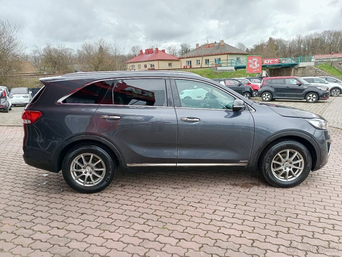 2016 Kia SORENTO - 6