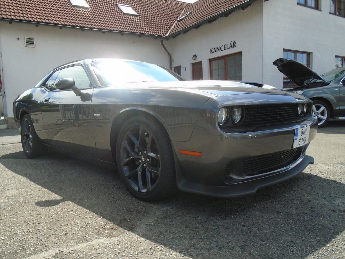 2021 Dodge CHALLENGER - 6