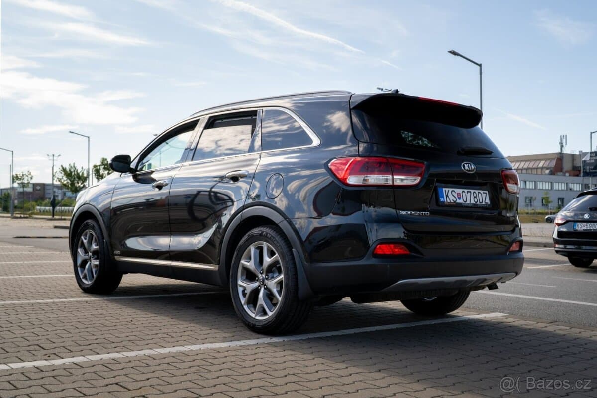 2016 Kia SORENTO - 6