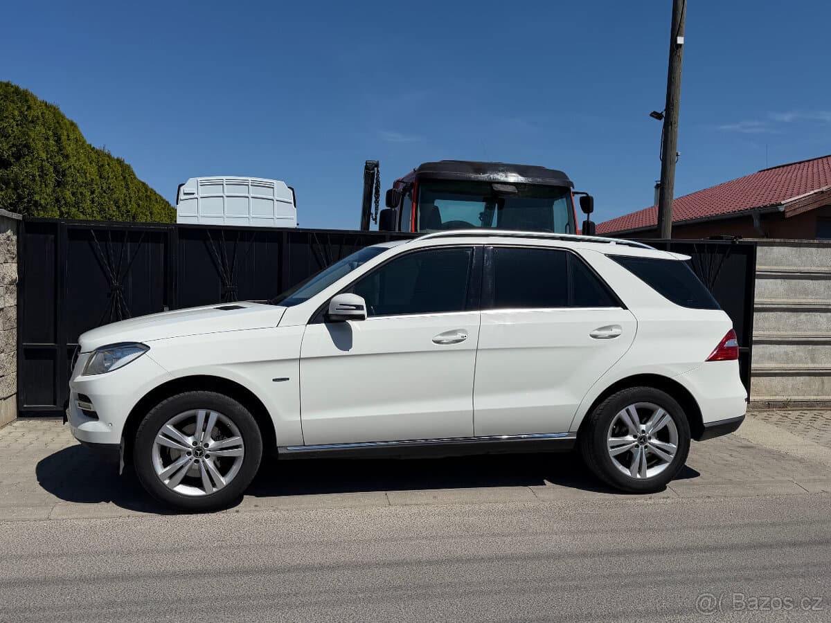 2012 Mercedes-Benz M-CLASS - 6
