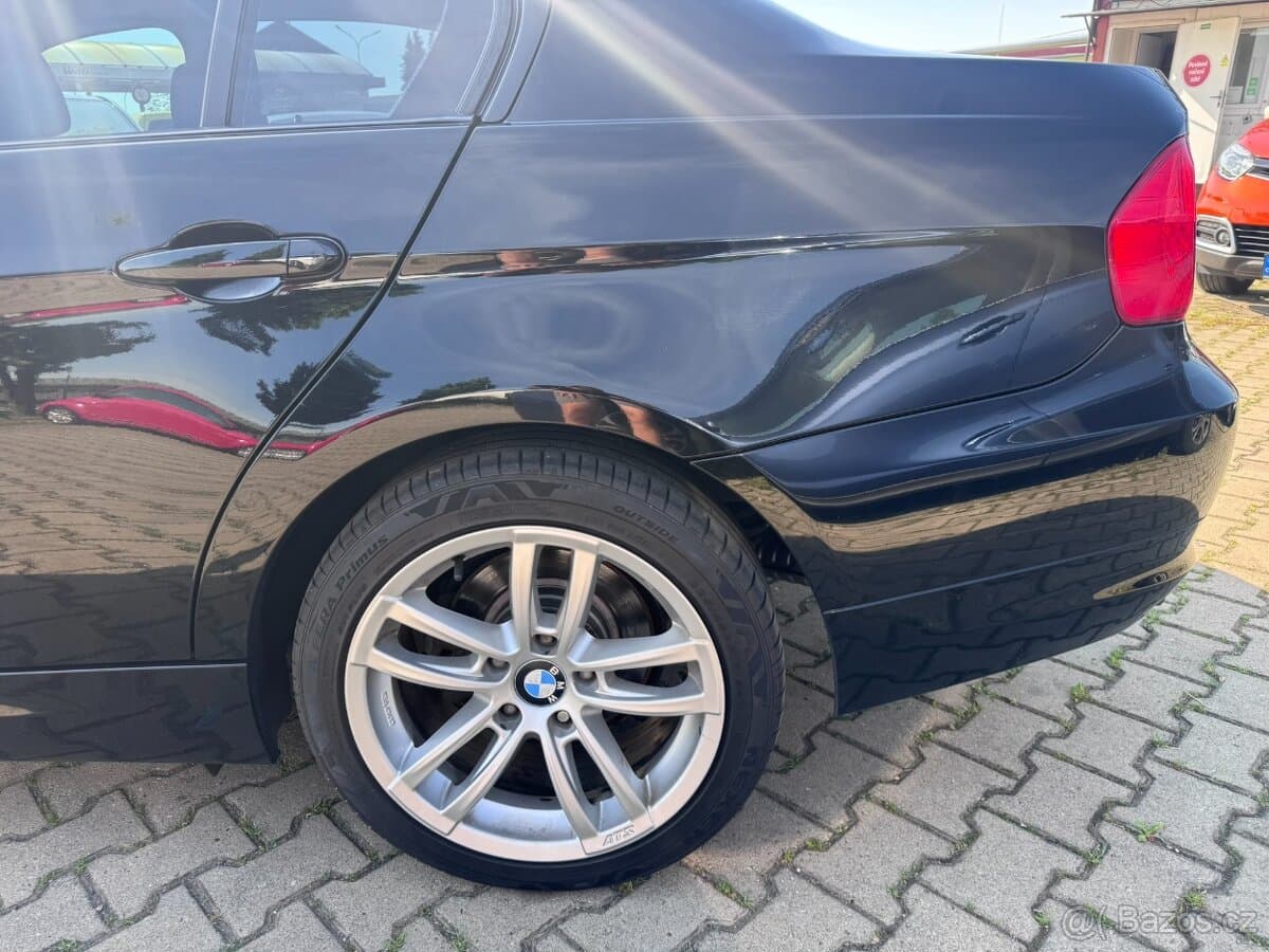 2011 BMW 3-SERIES - 6