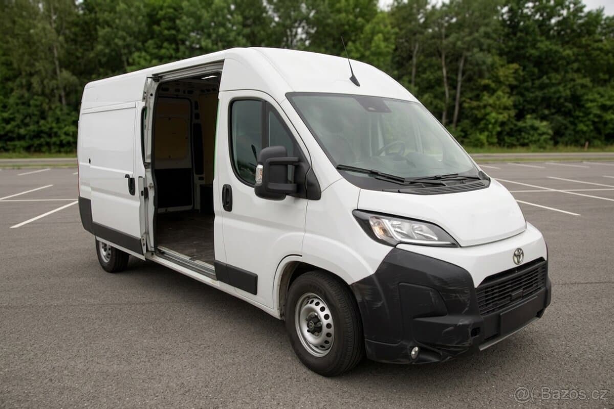 2025 Toyota PROACE - 6