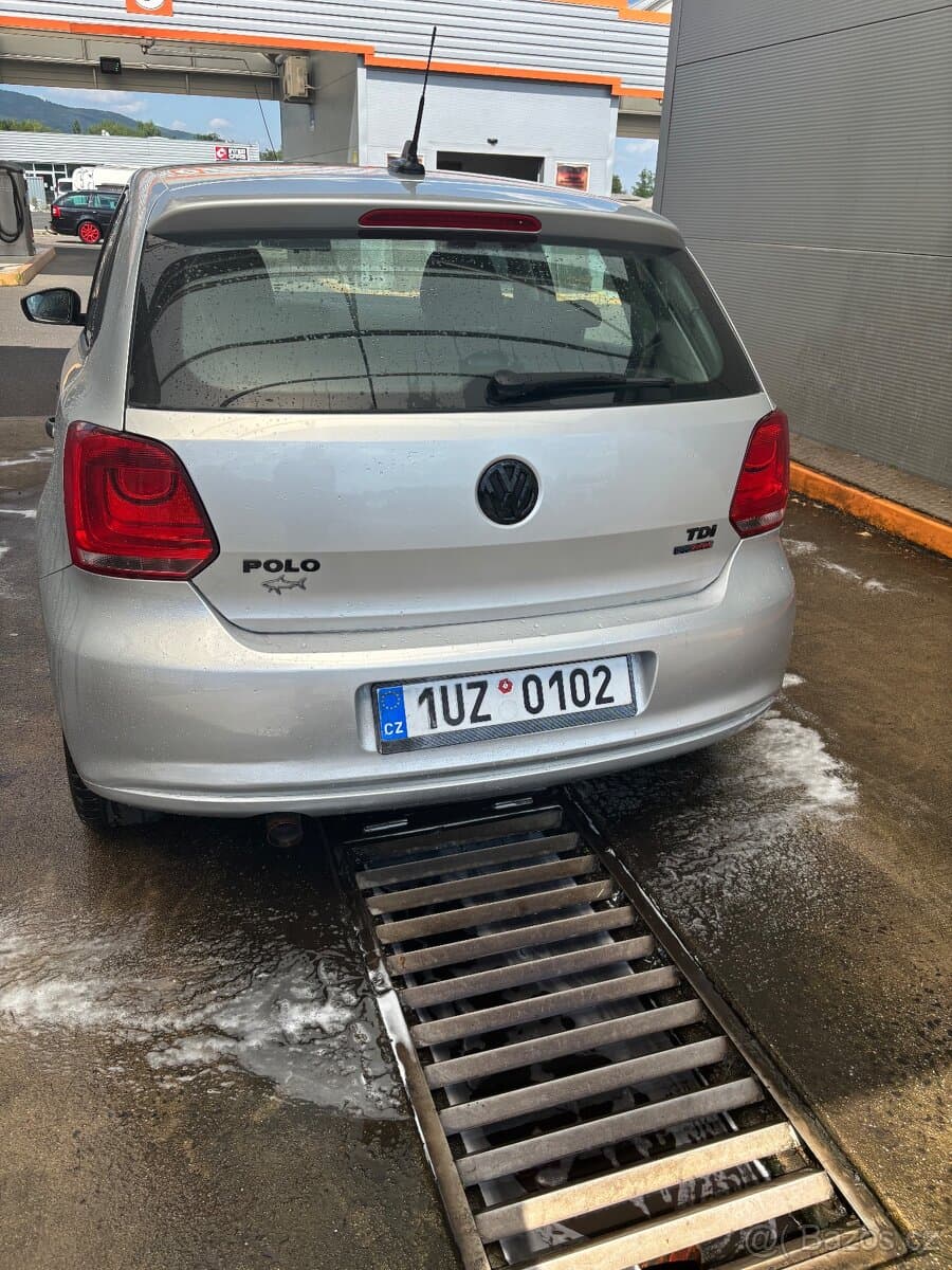 2011 Volkswagen POLO - 6