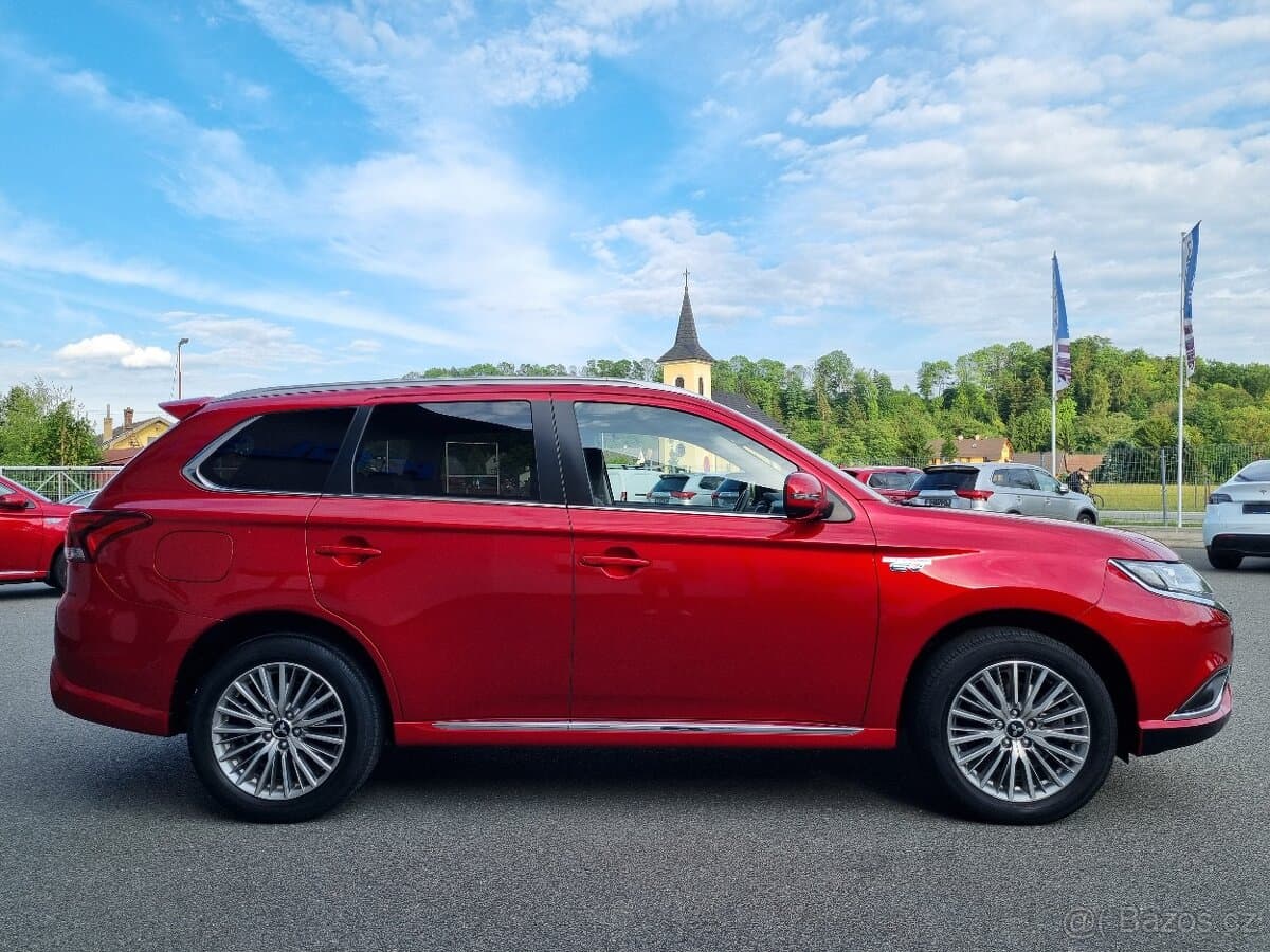 2021 Mitsubishi OUTLANDER - 6