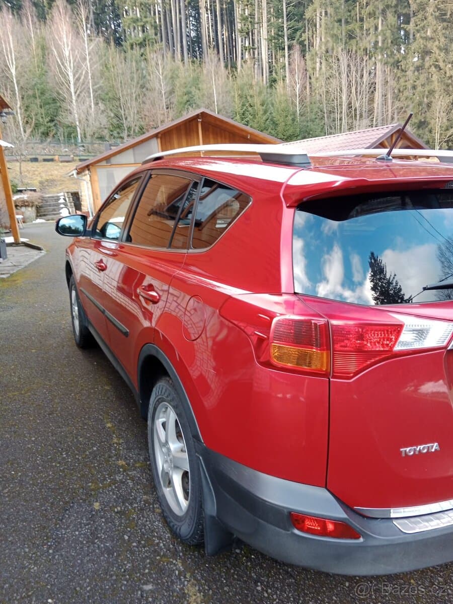 2014 Toyota RAV4 - 6