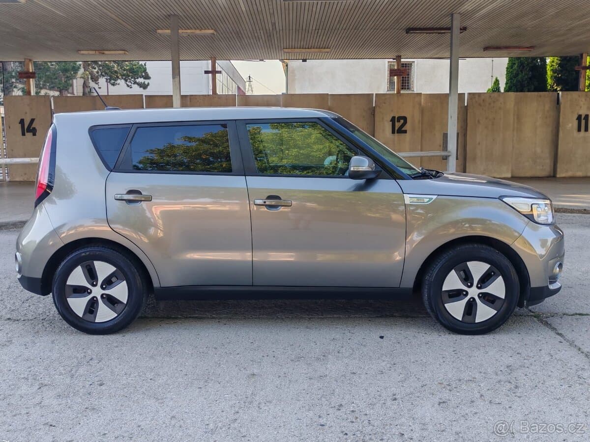 2017 Kia OSTATNÍ - 6