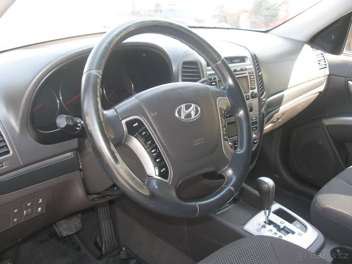 Hyundai SANTA FE - 6