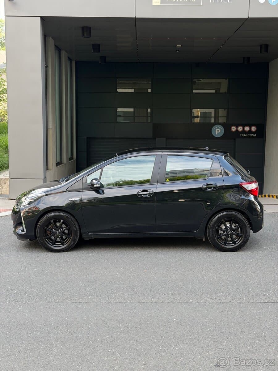 2018 Toyota YARIS - 6