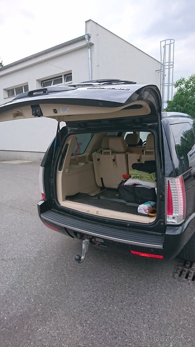 2008 Cadillac ESCALADE - 6