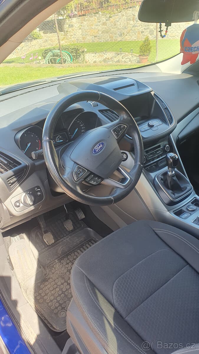 2017 Ford KUGA - 6