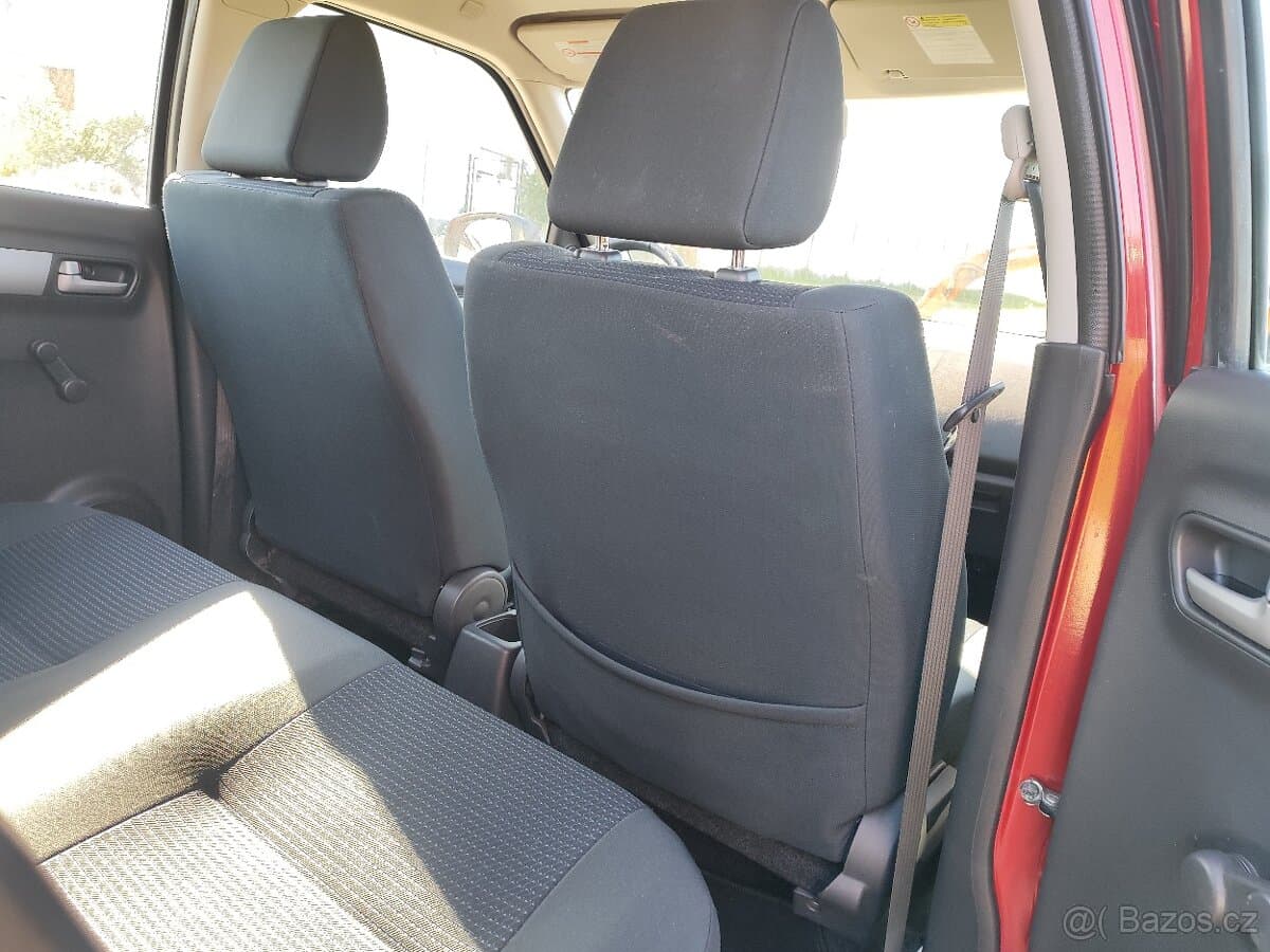 2010 Suzuki SWIFT - 6
