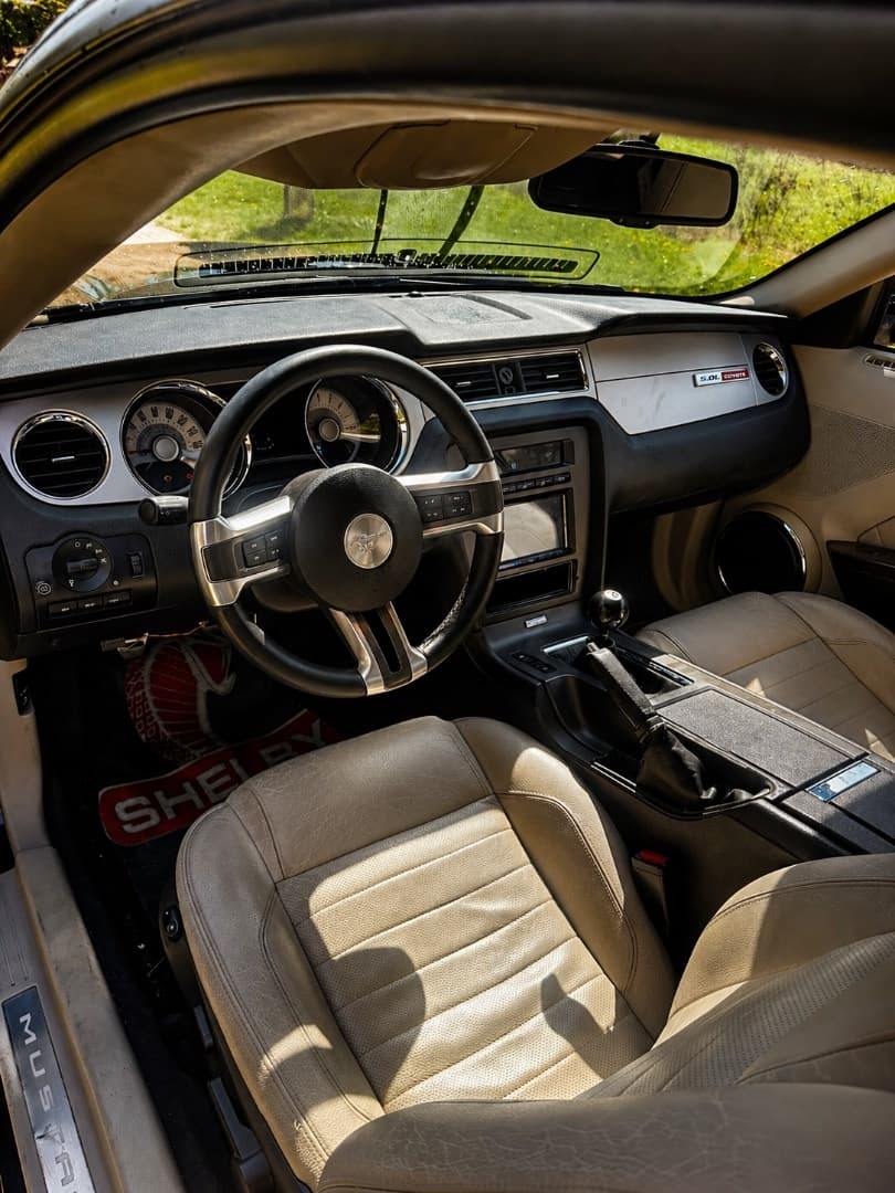 Ford MUSTANG - 6