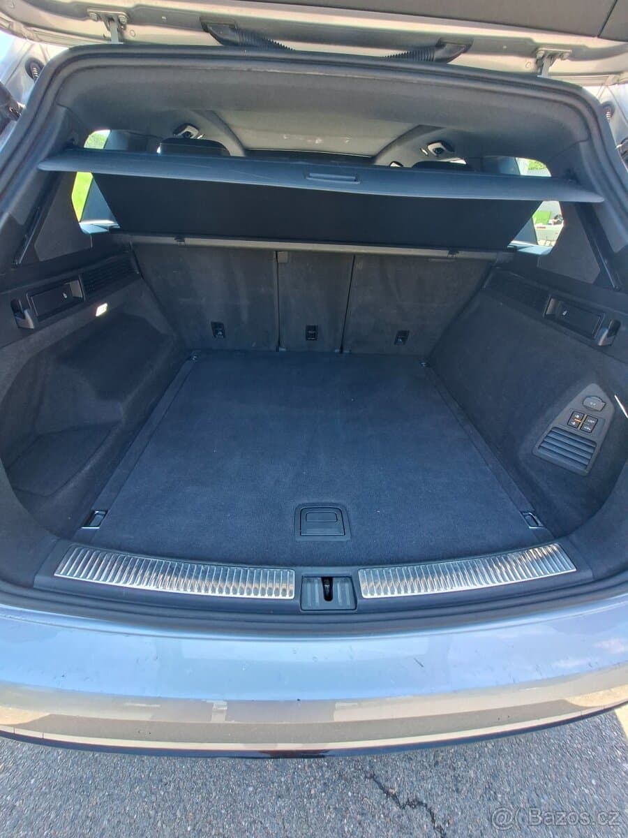 2019 Volkswagen TOUAREG - 6