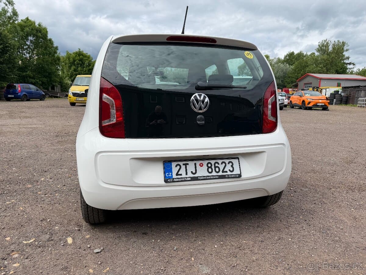 2014 Volkswagen UP! - 6