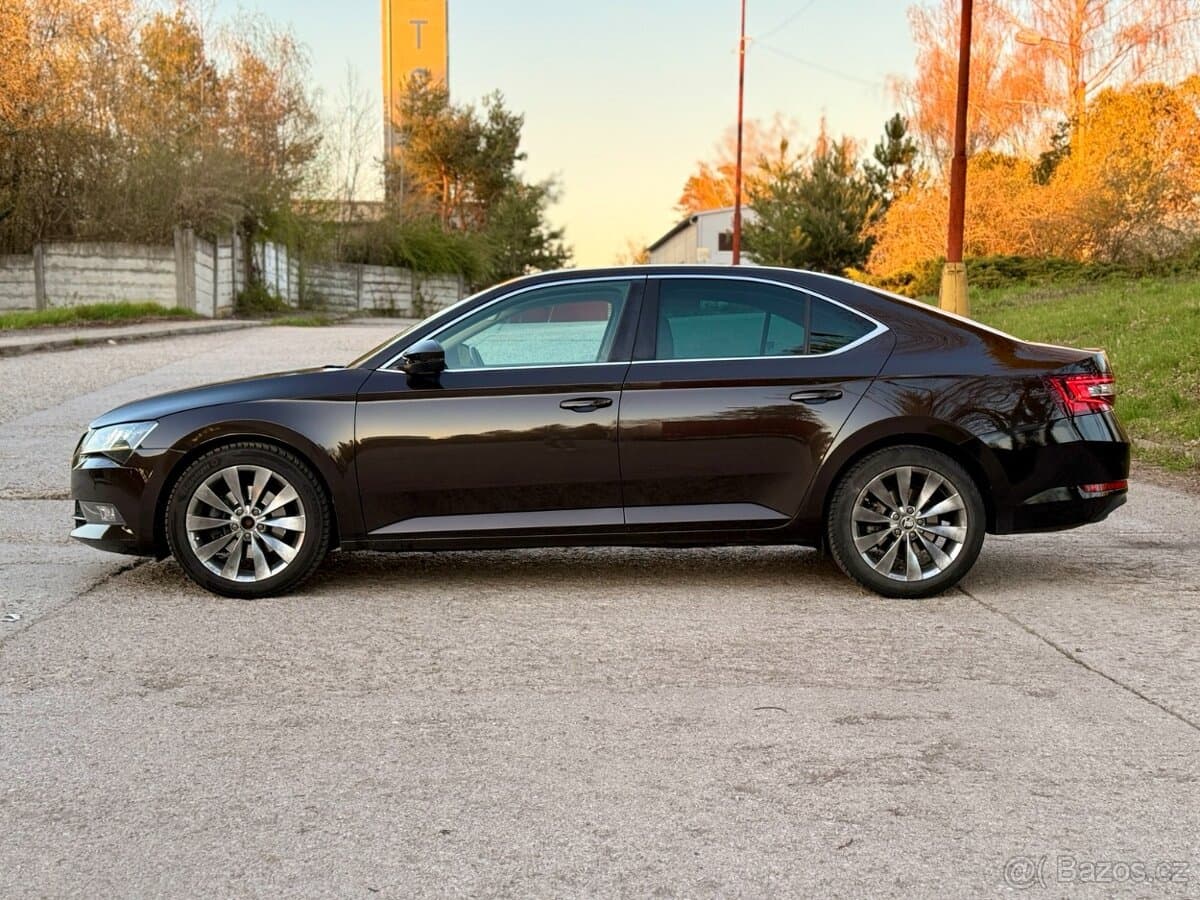2016 Škoda SUPERB - 6