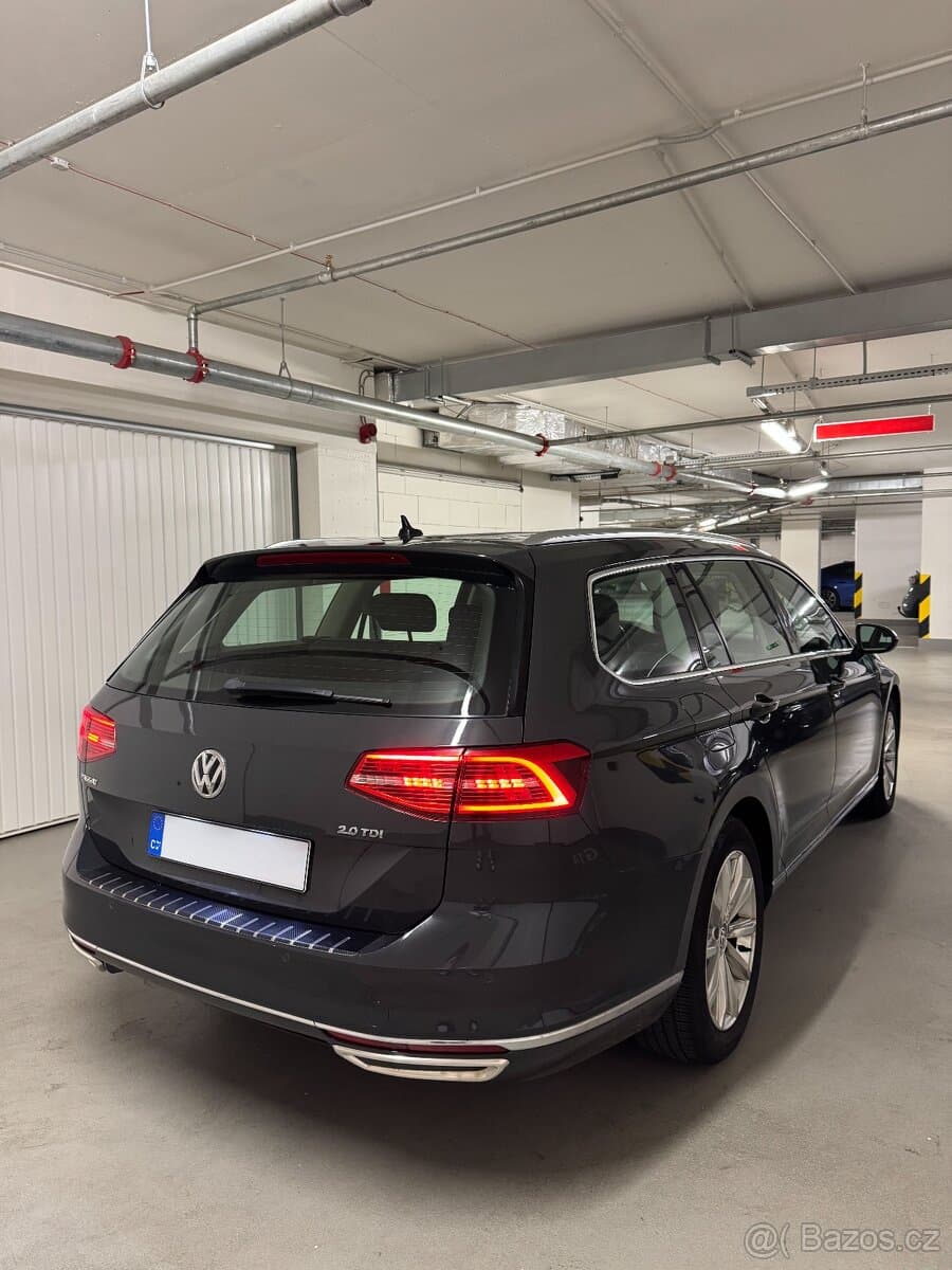 2016 Volkswagen PASSAT - 6