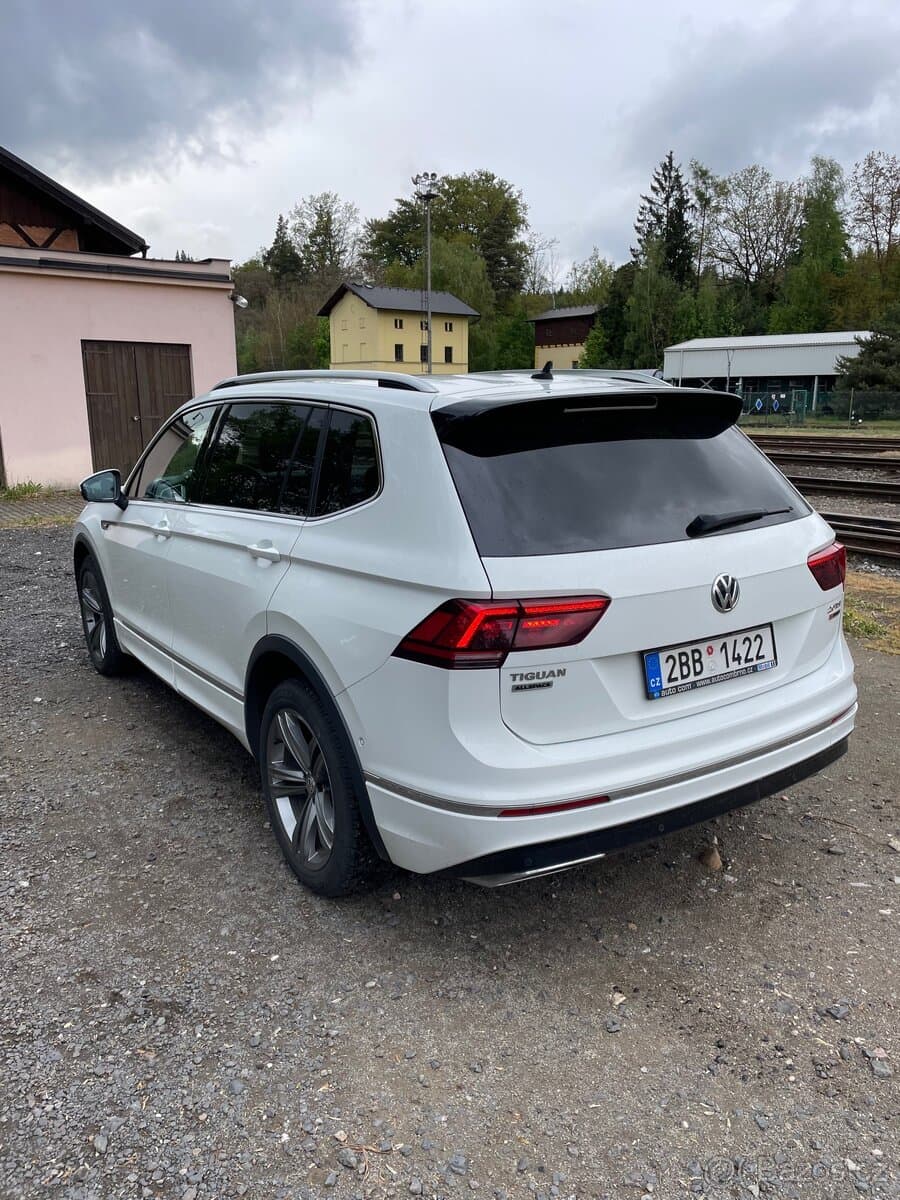 2018 Volkswagen TIGUAN - 6