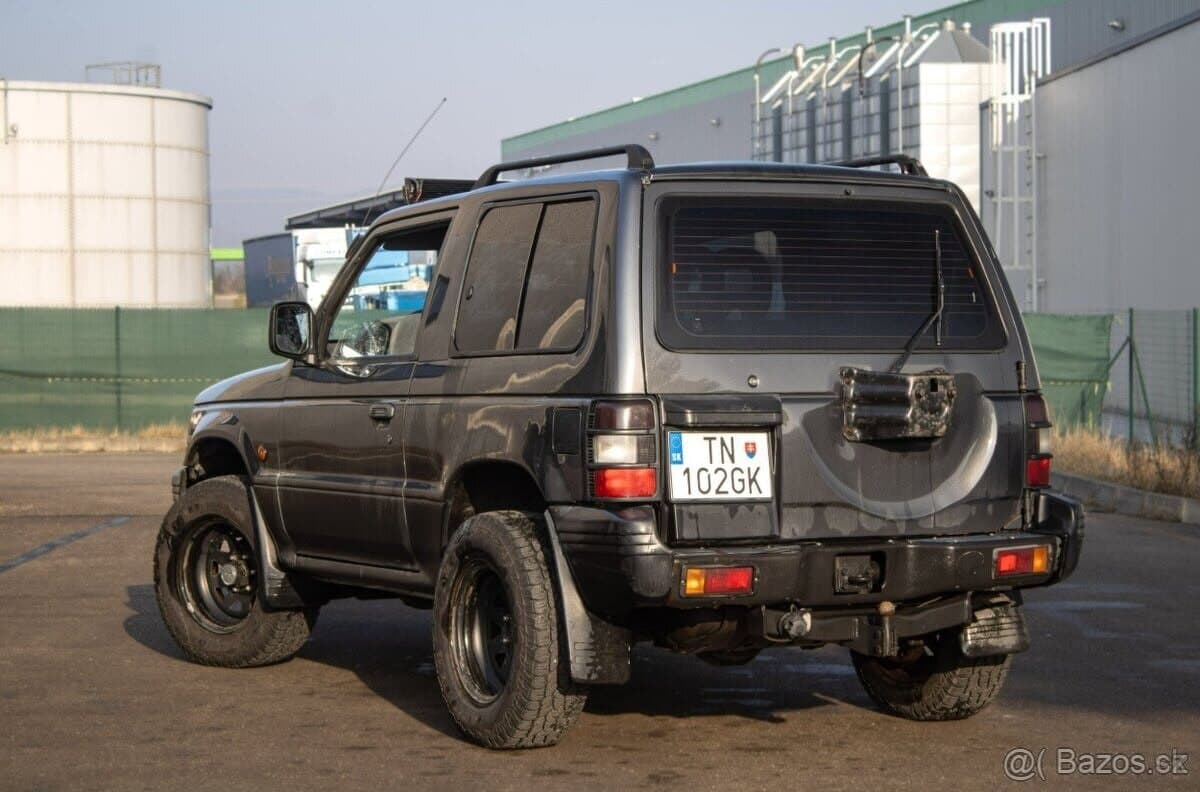 1996 Mitsubishi PAJERO - 6