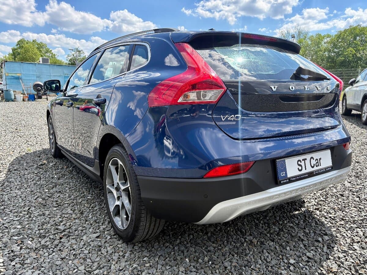 2016 Volvo V40 - 6
