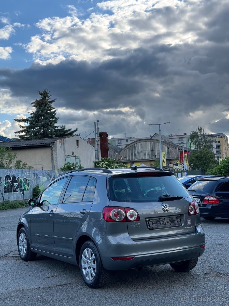 2012 Volkswagen GOLF - 6