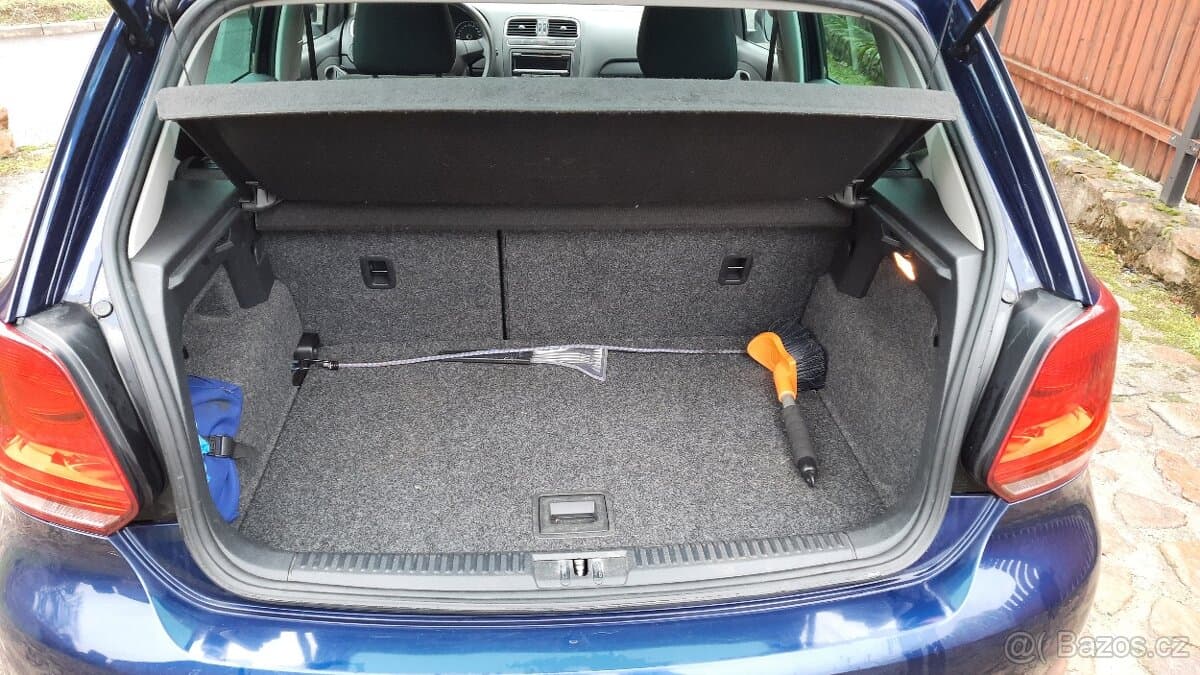 2011 Volkswagen POLO - 6