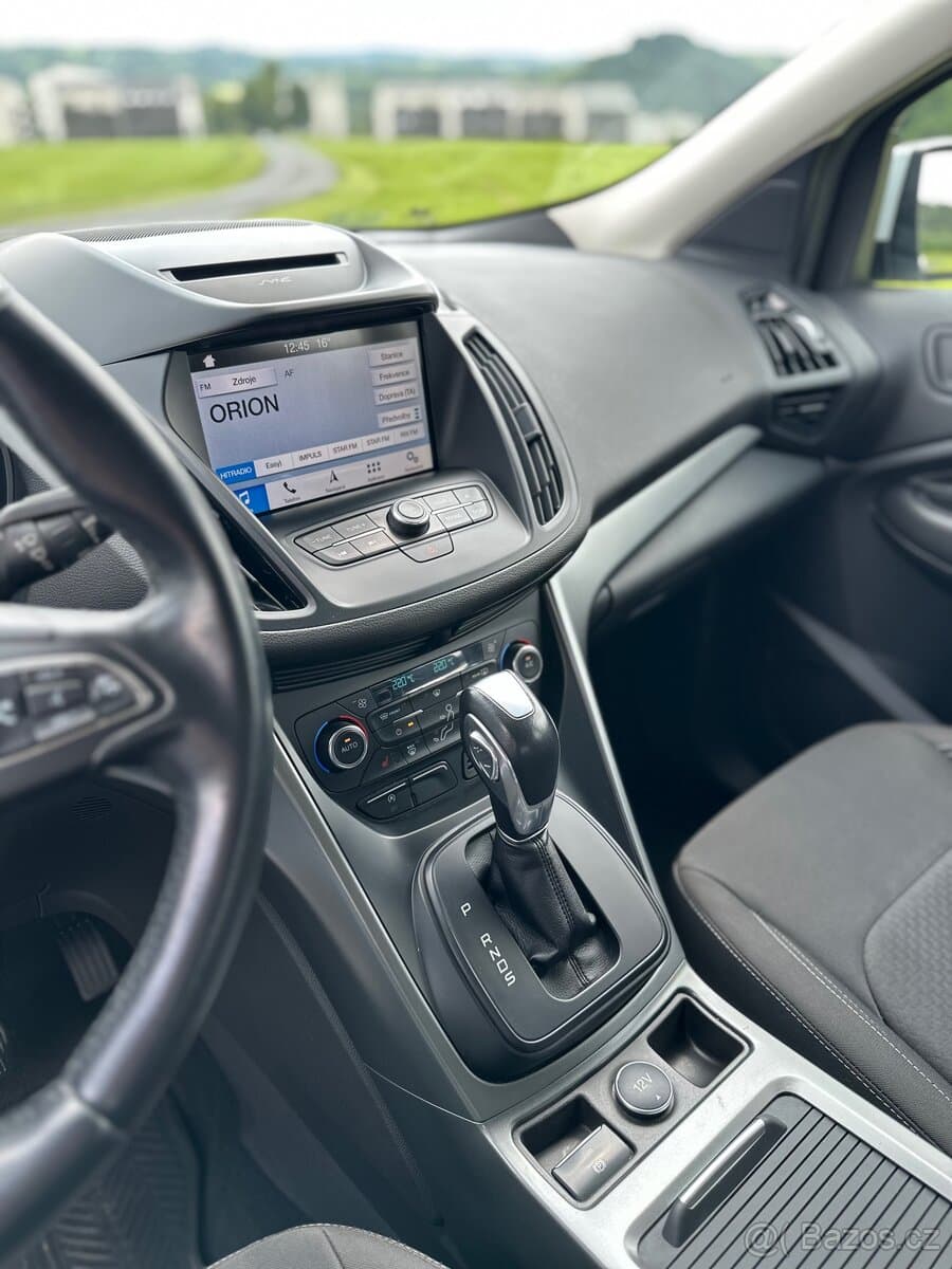 2019 Ford KUGA - 6