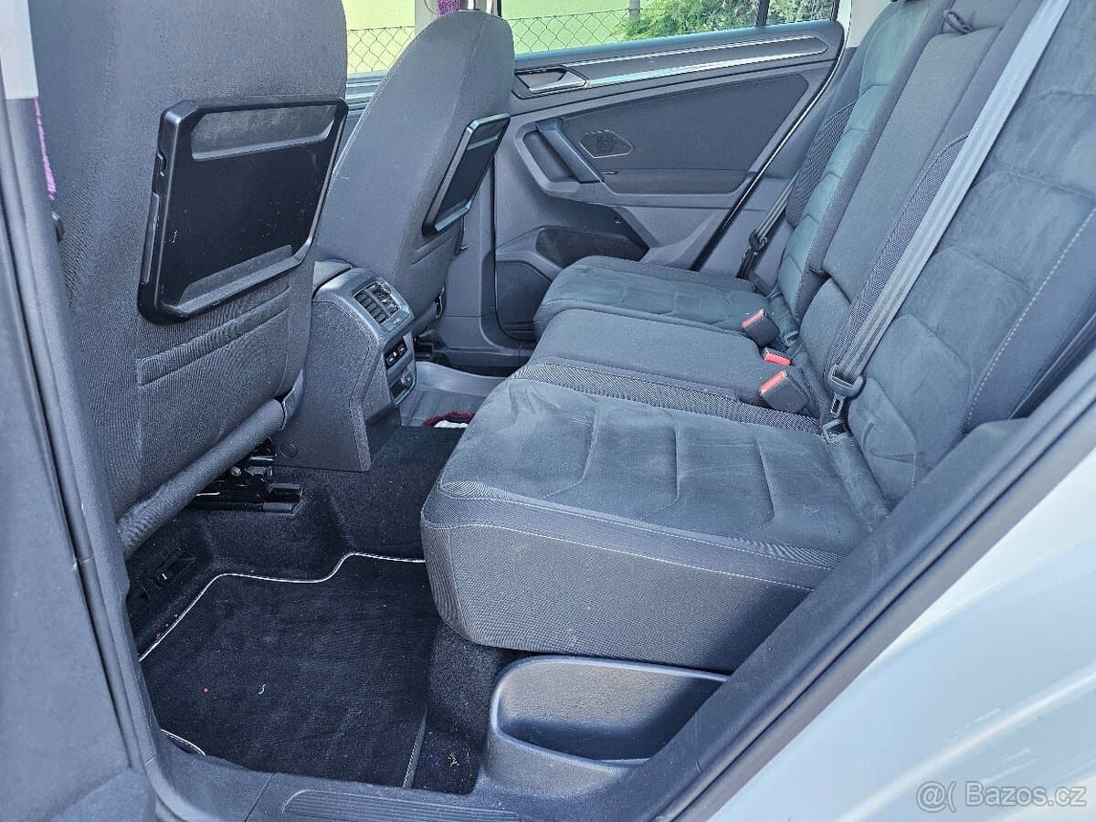 2017 Volkswagen TIGUAN - 6