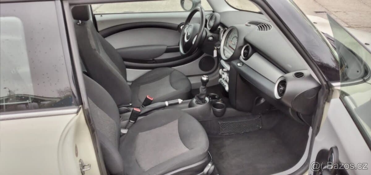 2009 Mini COOPER - 7