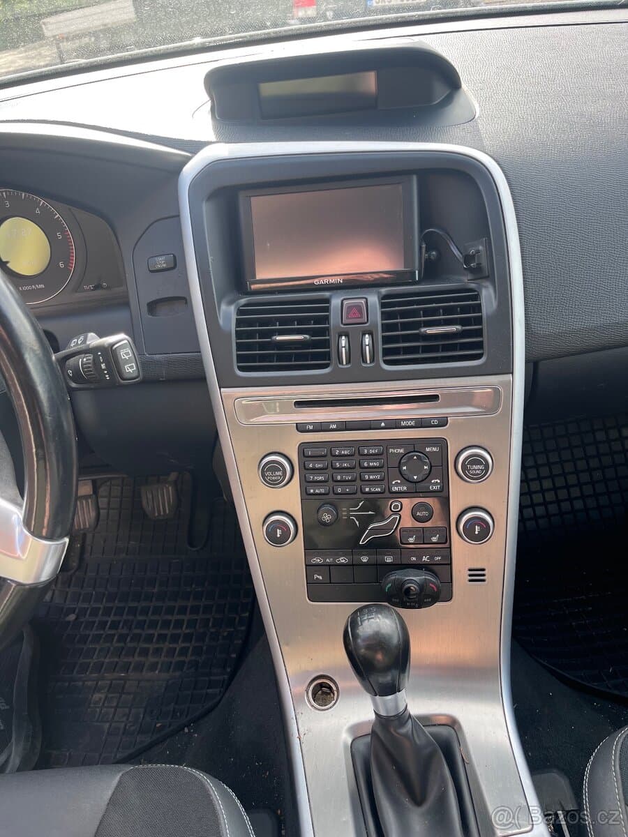 2010 Volvo XC60 - 7