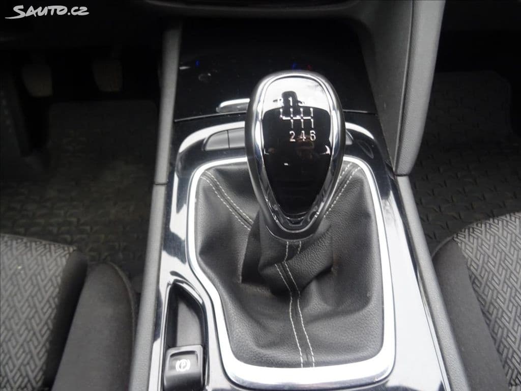 2019 Opel INSIGNIA - 7