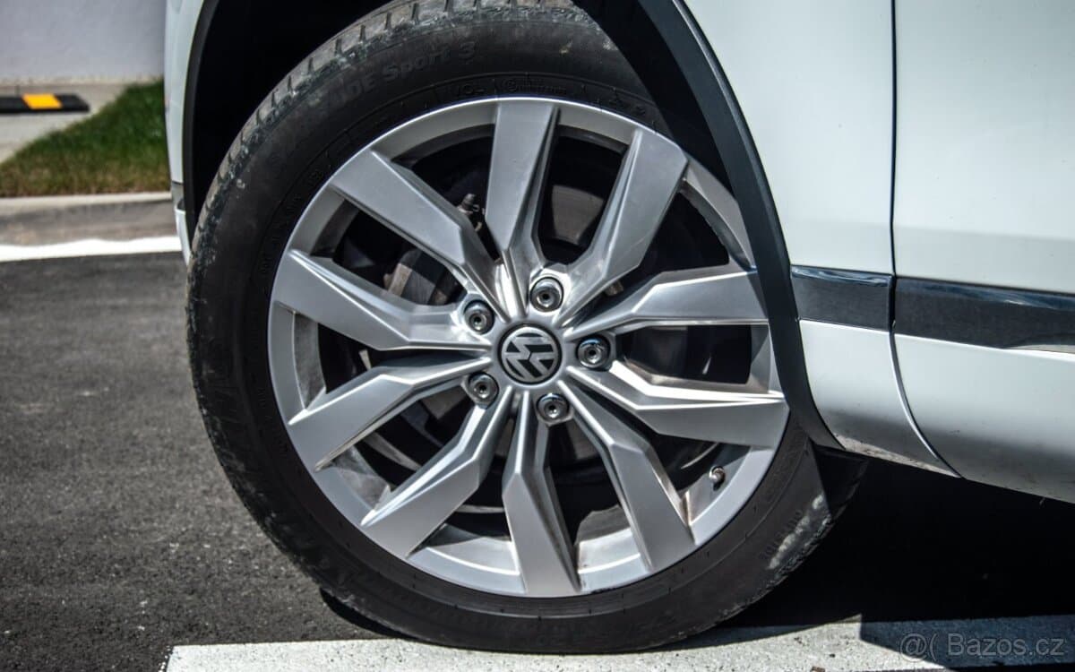 2015 Volkswagen TOUAREG - 7