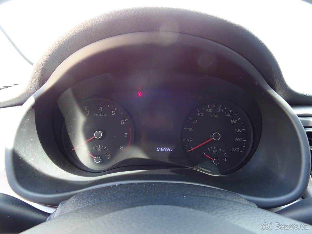 2019 Kia RIO - 7