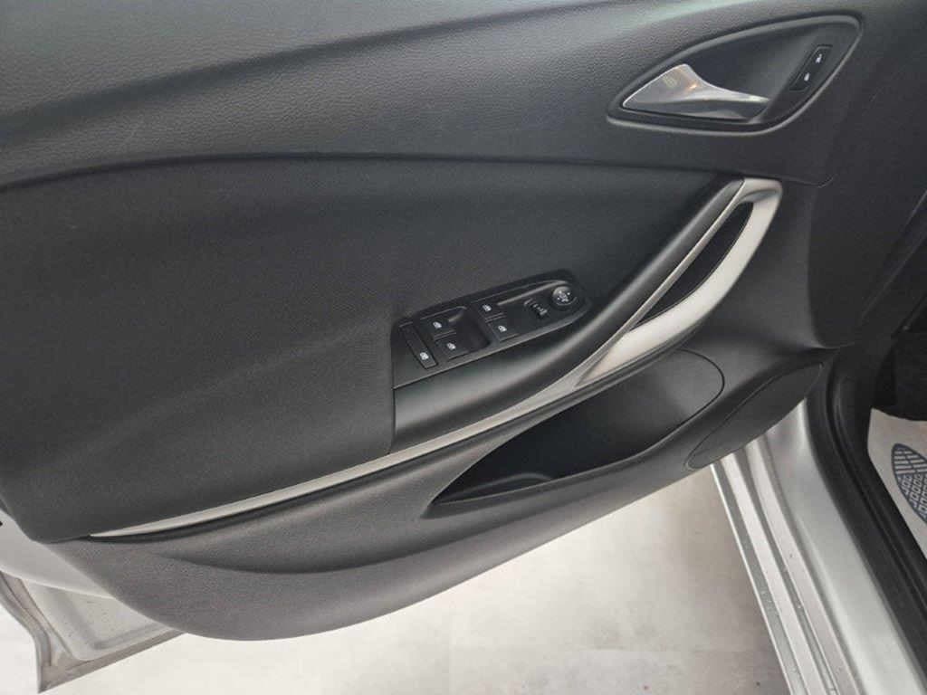 2018 Opel ASTRA - 7