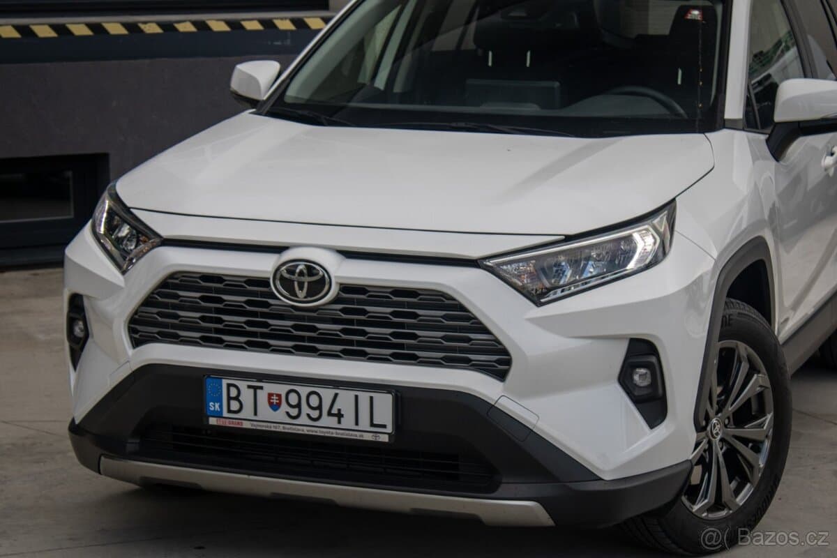 2023 Toyota RAV4 - 7