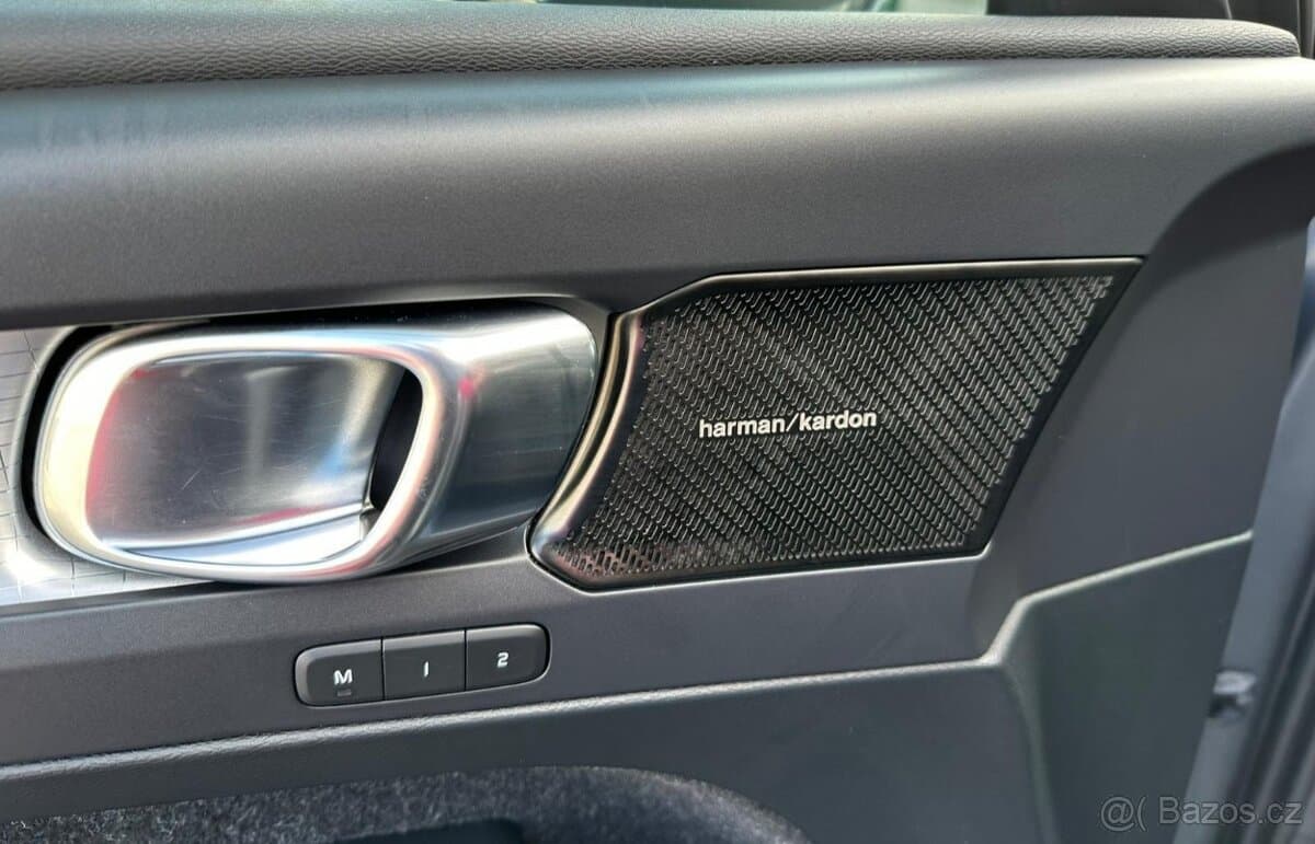 2019 Volvo XC40 - 7