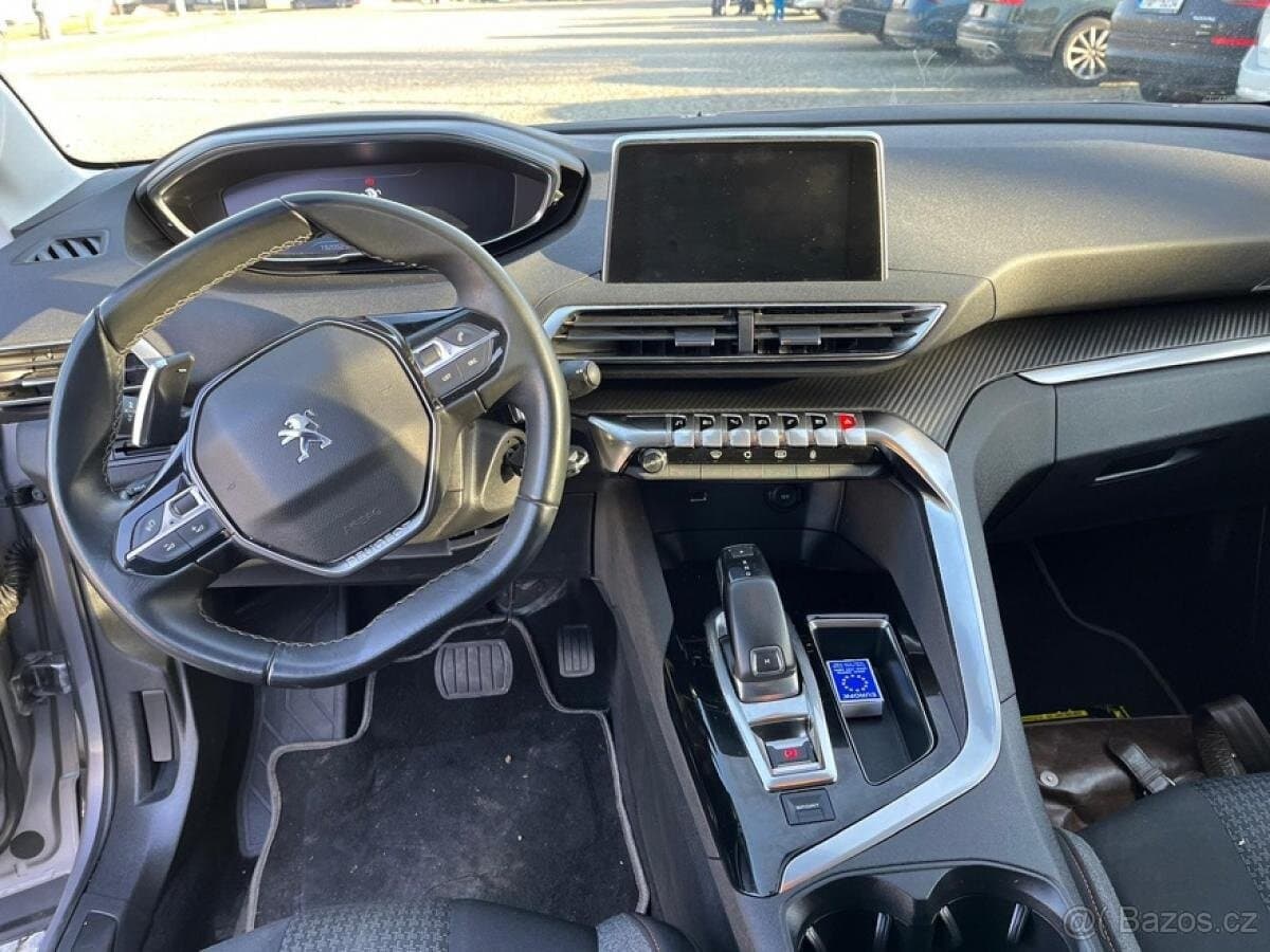 2019 Peugeot 5008 - 7