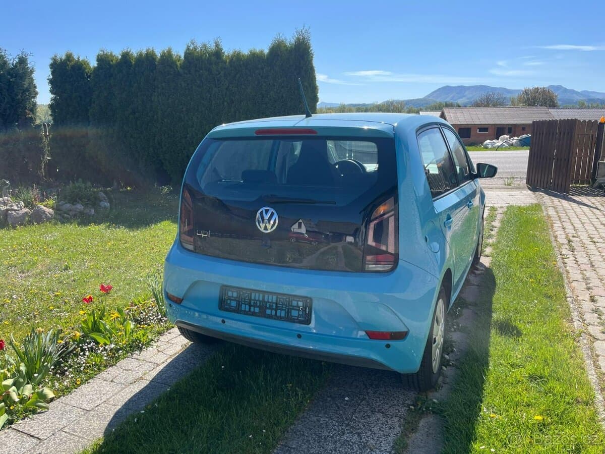 2017 Volkswagen UP! - 7