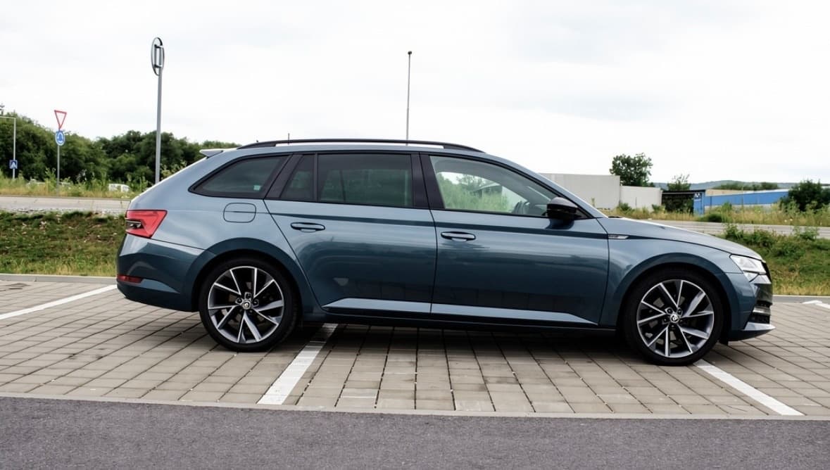 2020 Škoda SUPERB - 7