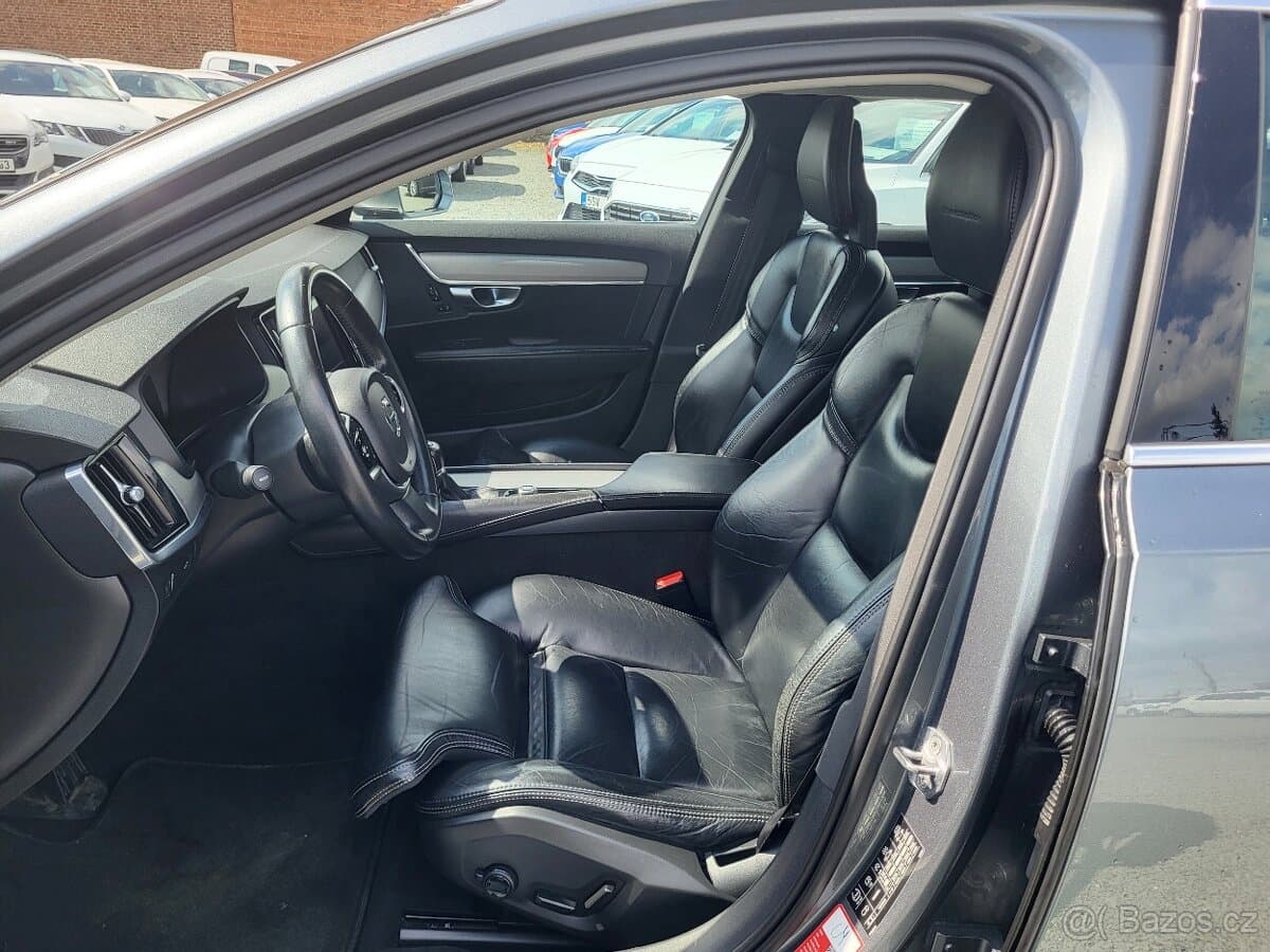 2017 Volvo V90 - 7