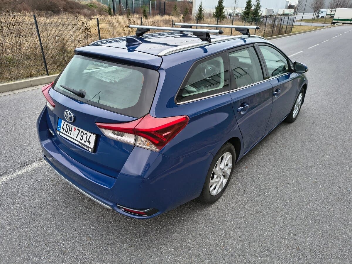 2017 Toyota AURIS - 7