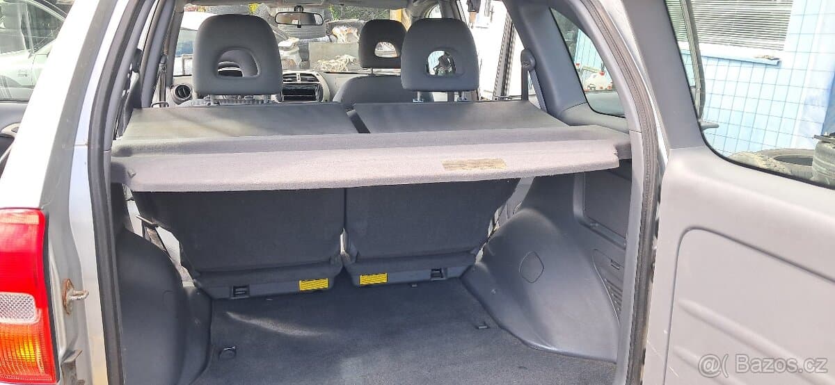 2001 Toyota RAV4 - 7