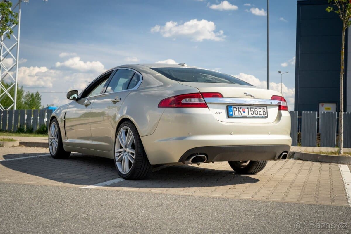 2008 Jaguar XF - 7