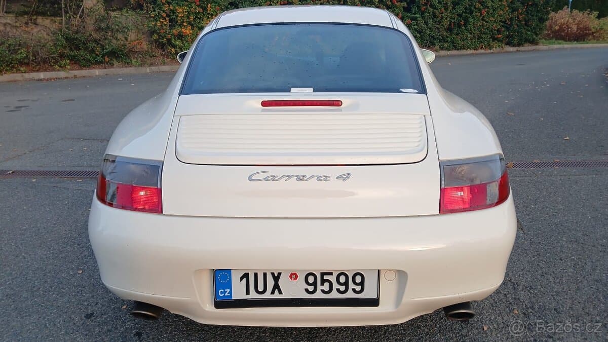 2001 Porsche 911 - 7