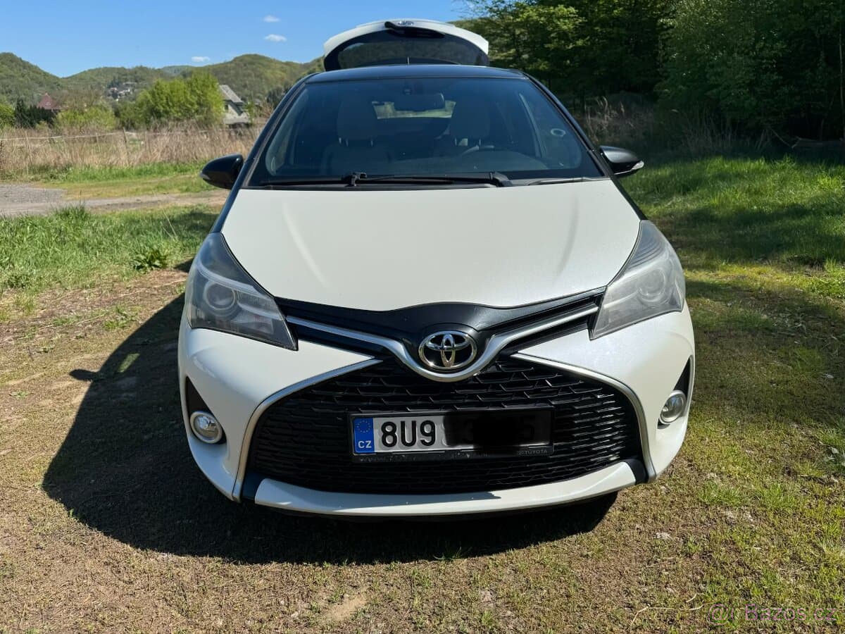 2016 Toyota YARIS - 7