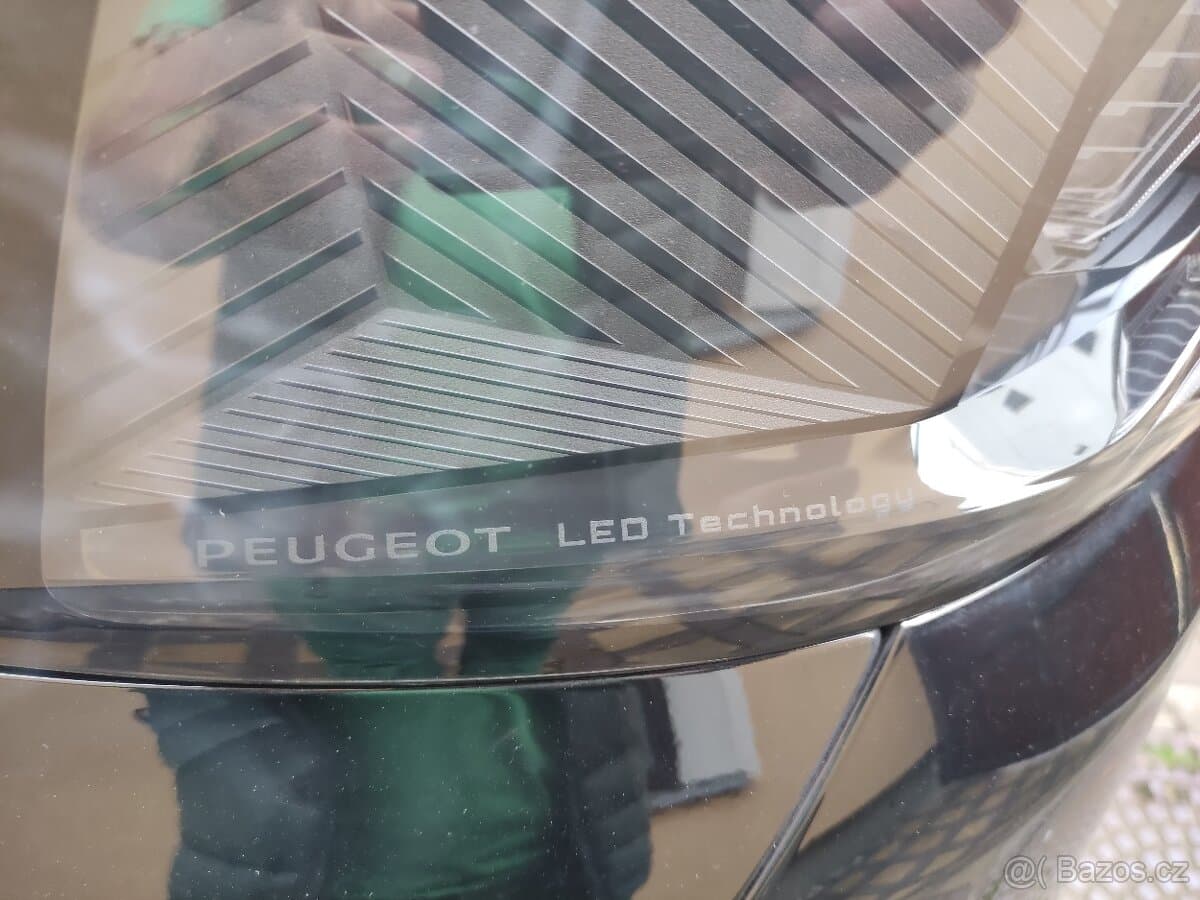 2021 Peugeot 5008 - 7