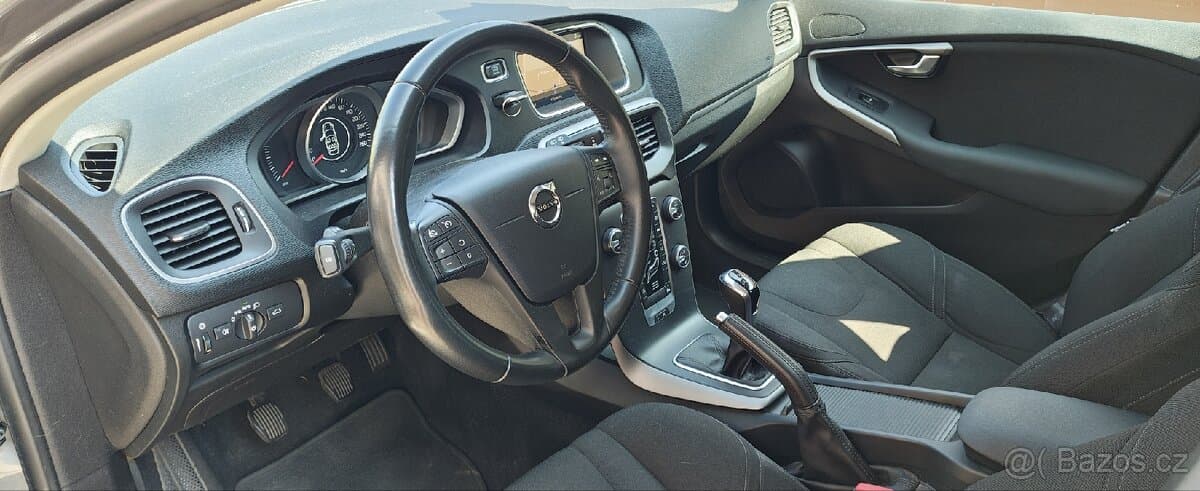 2018 Volvo V40 - 7