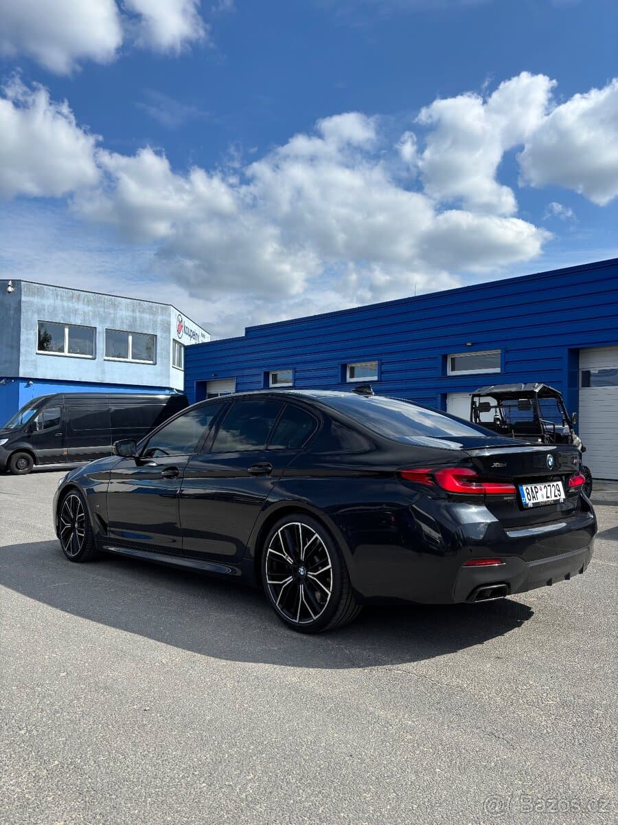 2020 BMW M5 - 7