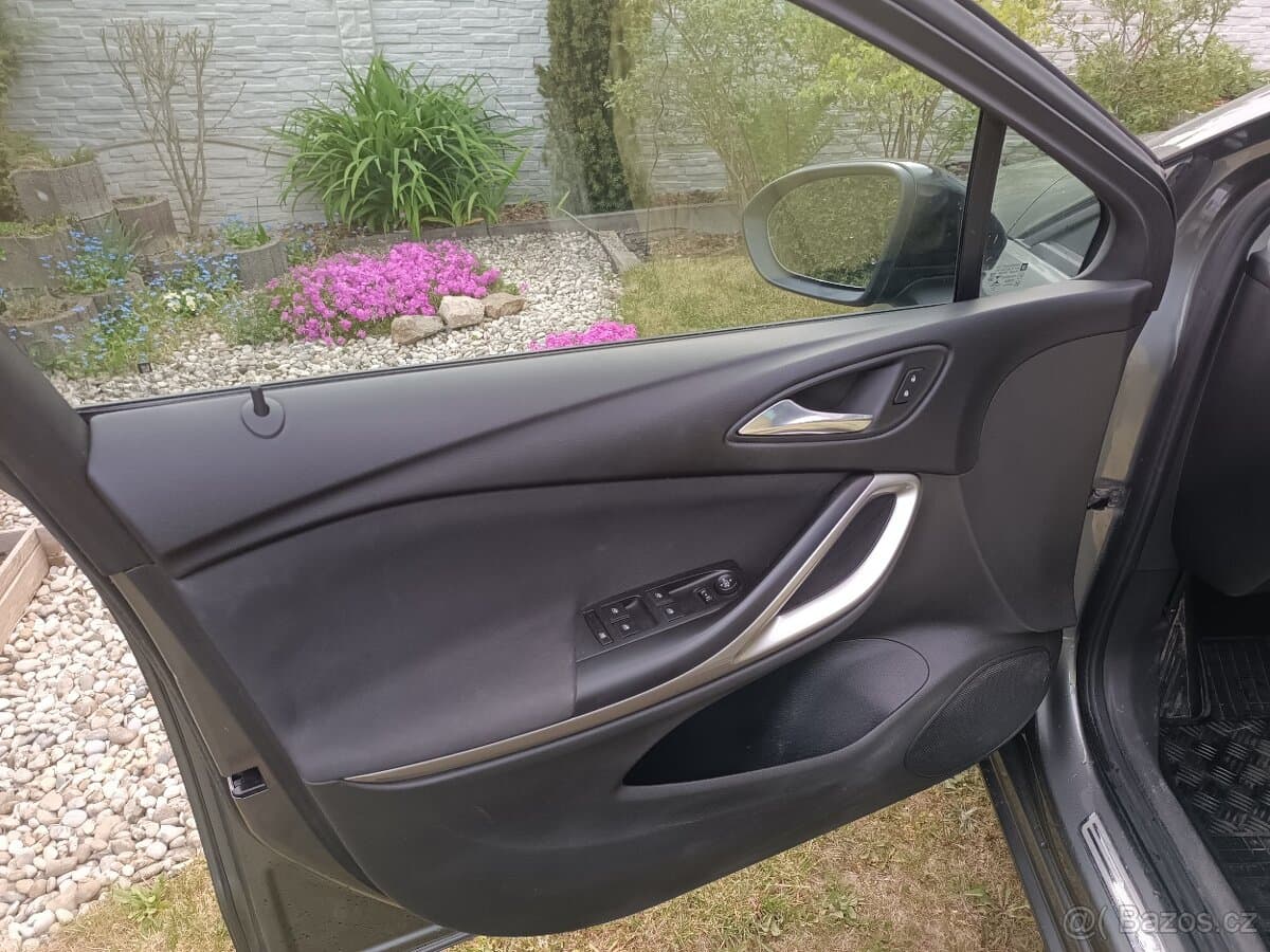 2020 Opel ASTRA - 7